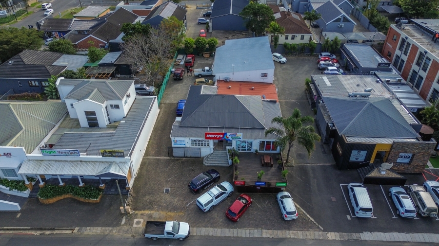 Commercial Property for Sale in Vincent Eastern Cape